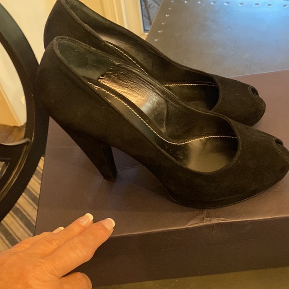 Prada Heels - Picture 4 of 12